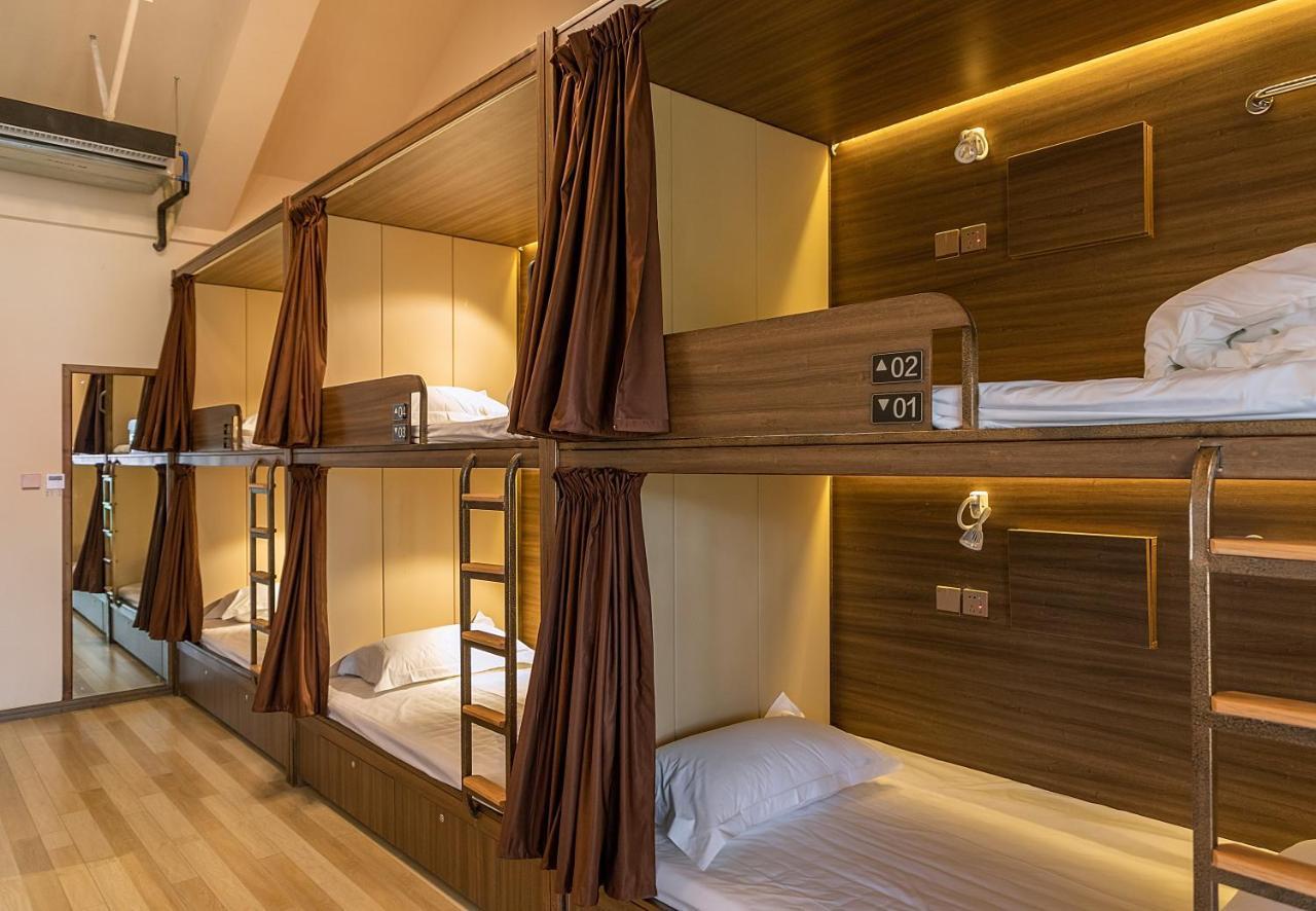 The Hump Hostel 驼峰客栈 Kunming Buitenkant foto