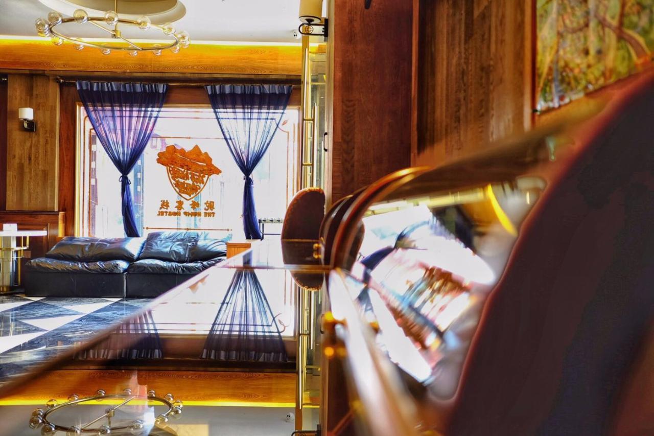 The Hump Hostel 驼峰客栈 Kunming Buitenkant foto